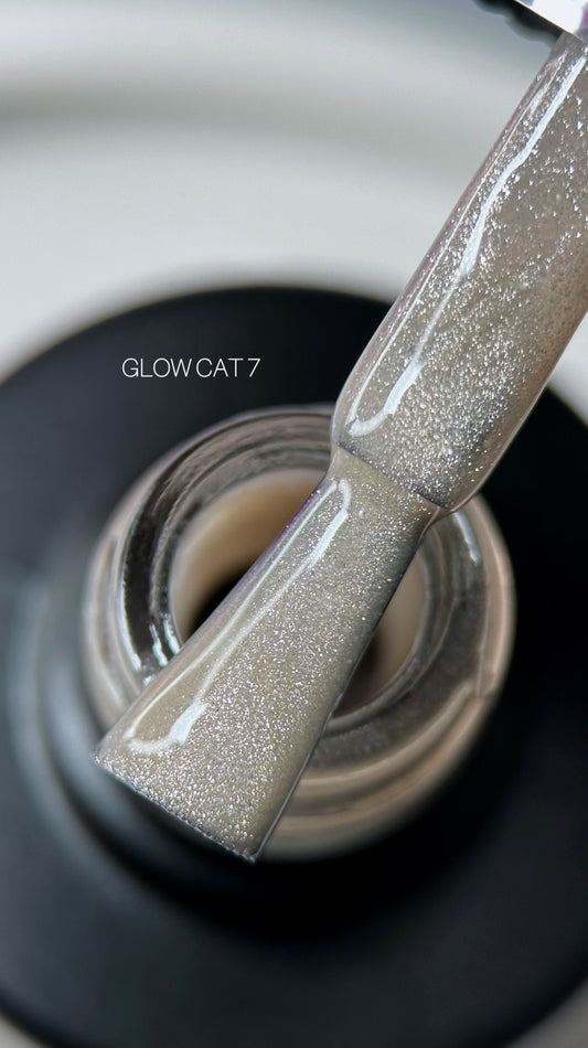 Gel Polish SAGA Professional GLOW CAT 07, 9ml