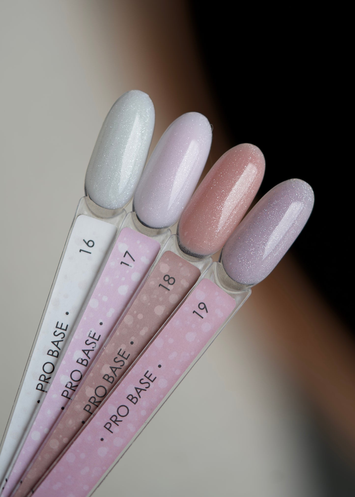 DARK Pro Base 16, 15ml