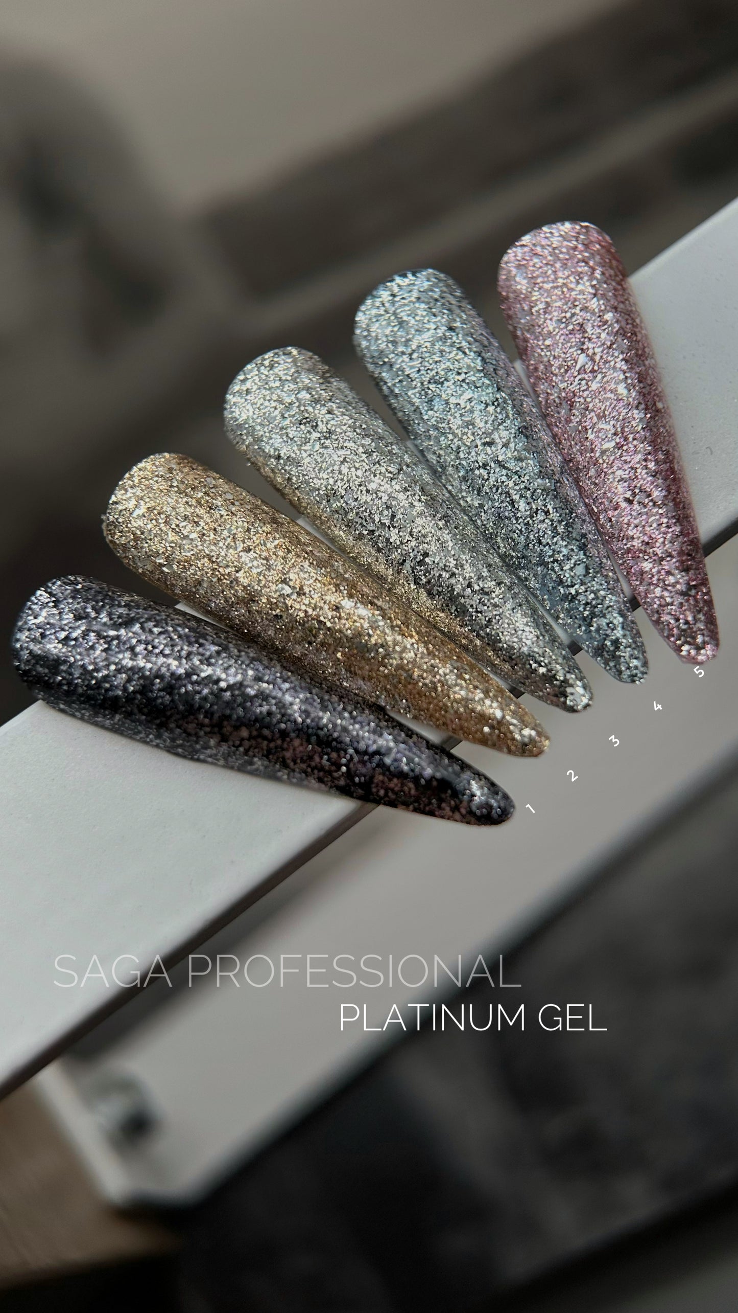 SAGA Professional PLATINUM Краска 01, 5мл