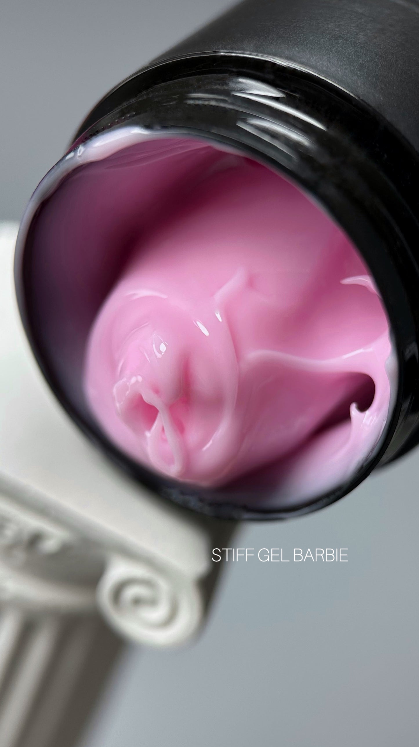 SAGA Professional Stiff Gel 06 Barbie, 13ml