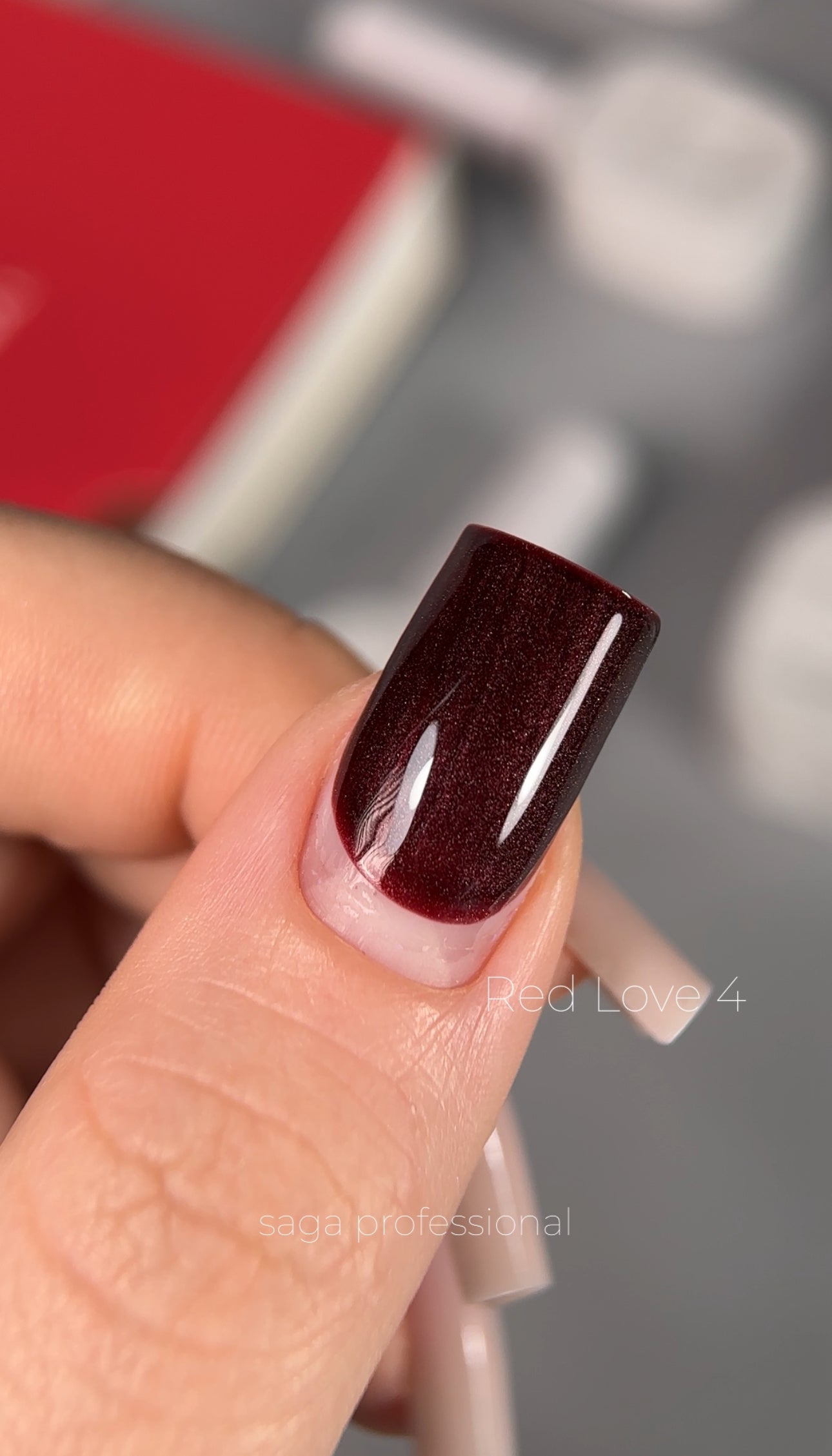 SAGA gel polish LOVE RED 04, 10ml