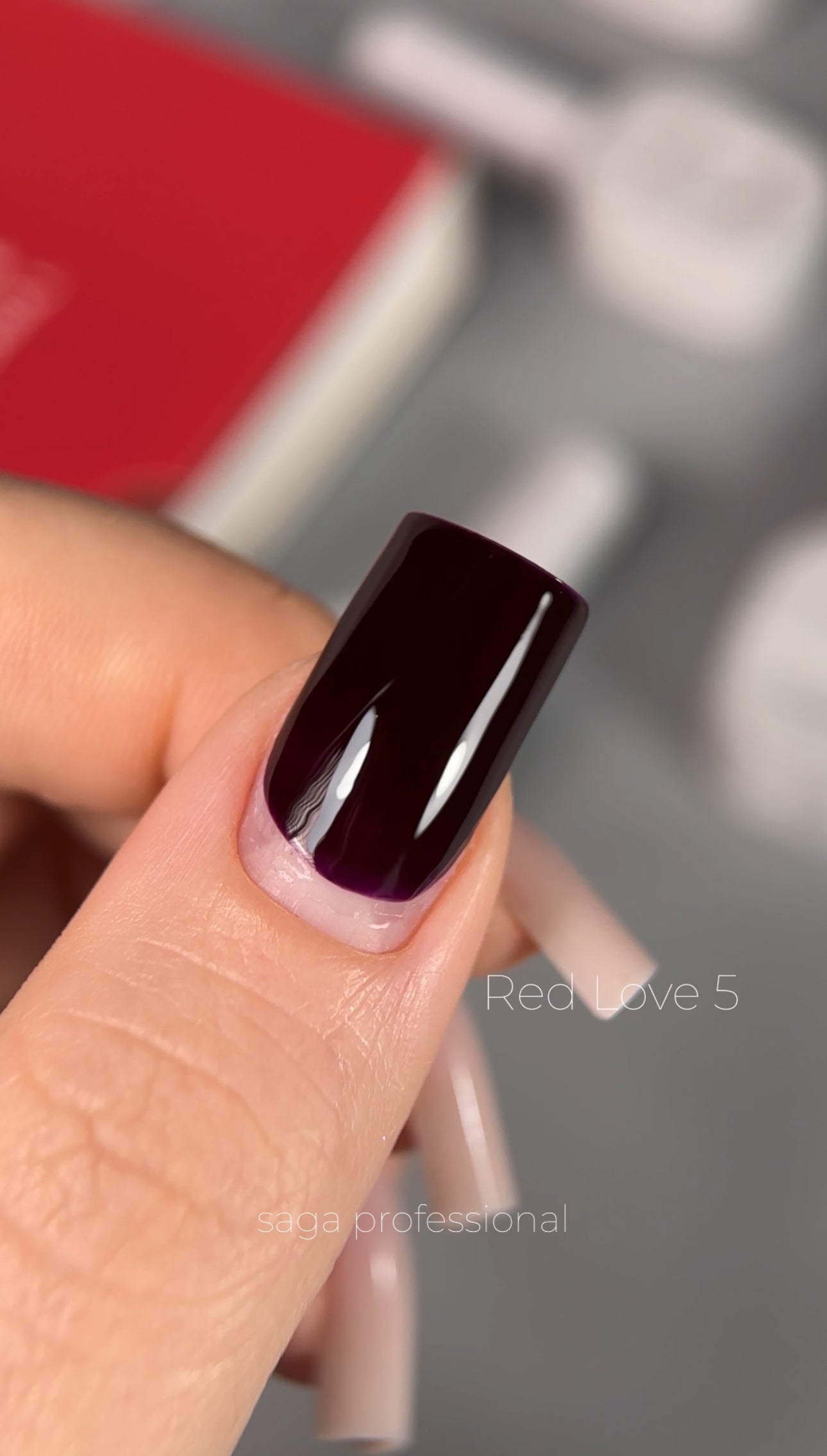 SAGA gel polish LOVE RED 05, 10ml