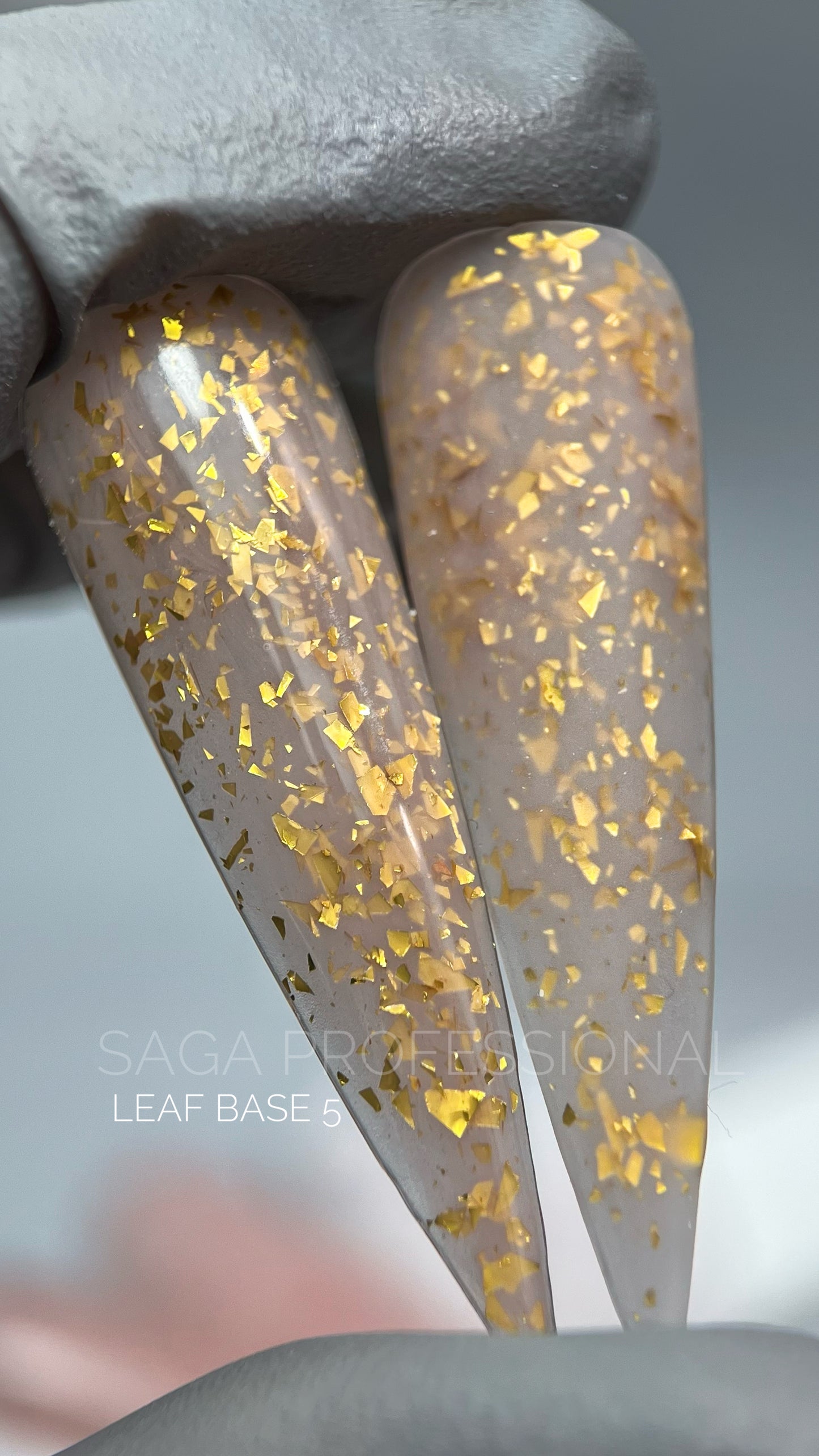 SAGA Professional LEAF Base 05, 9ml