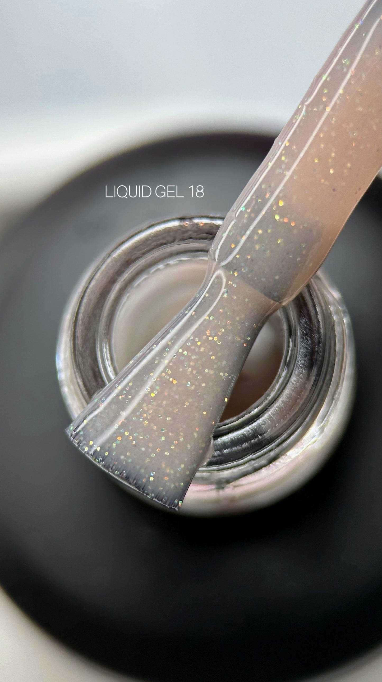 SAGA Professional LIQUID Gel 18, 15ml