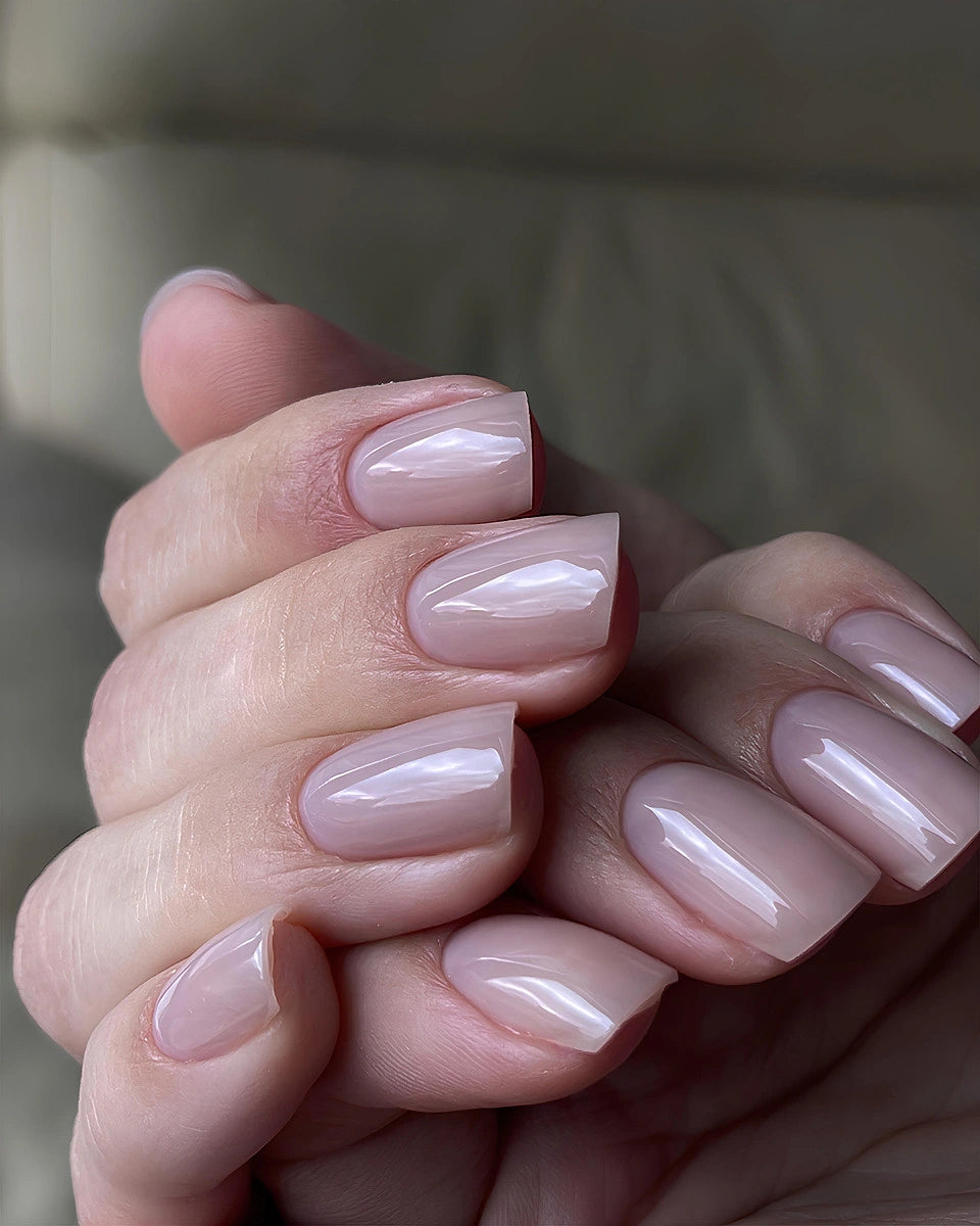 DARK Iconic Gel 11, 15ml