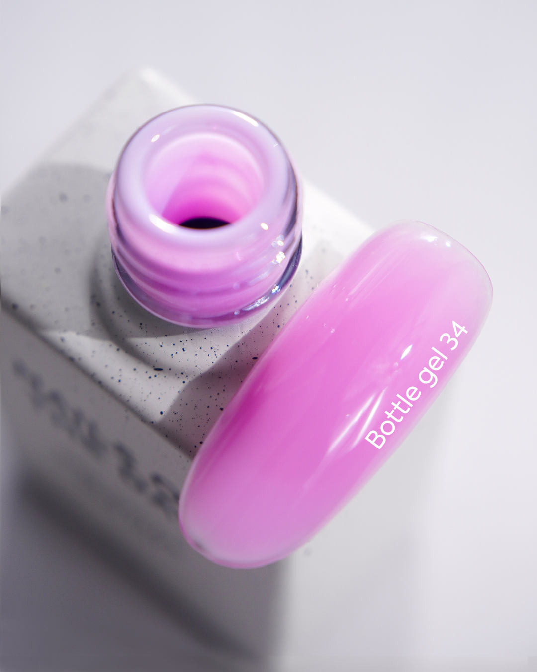 NAILSOFTHEDAY Bottle gel 34, 10 ml