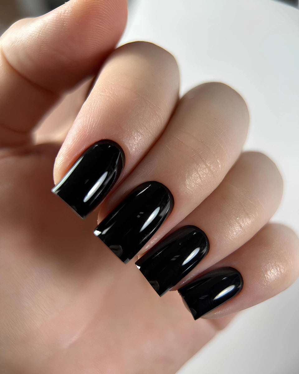 DARK Gel Polish 002, 6ml