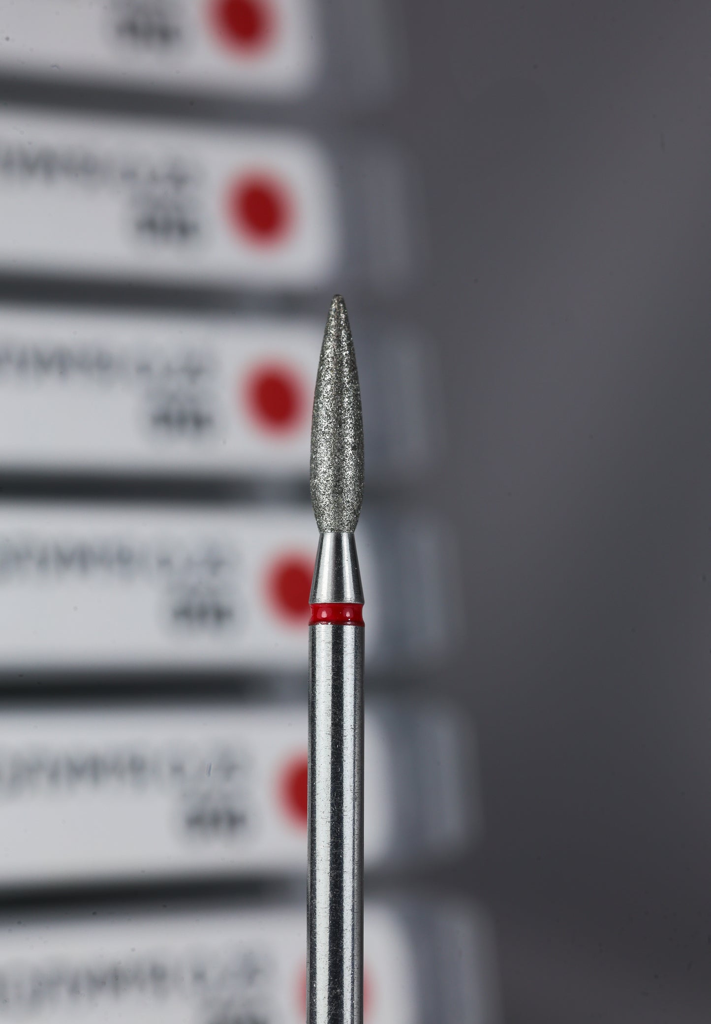 SAGA Professional Diamantfräse "Flamme" 2.1mm länglich 010